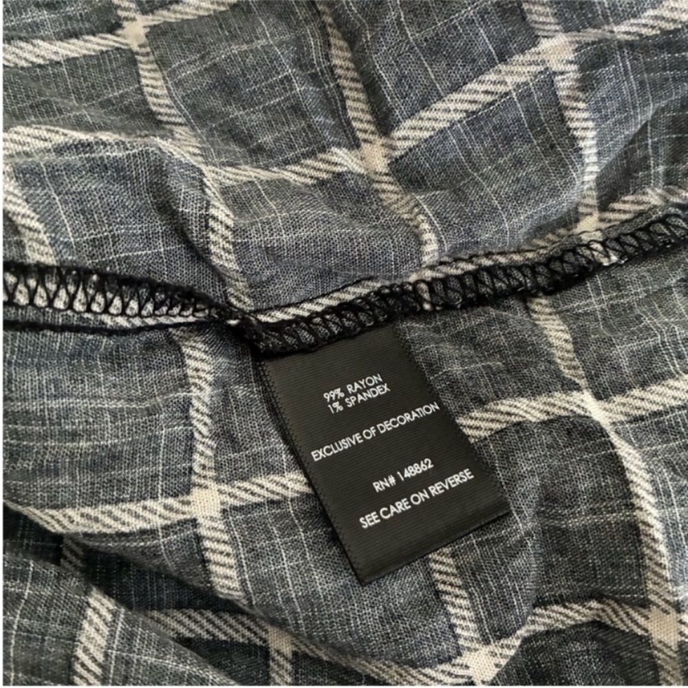 Torrid plaid babydoll buttondown - Picture 6 of 6